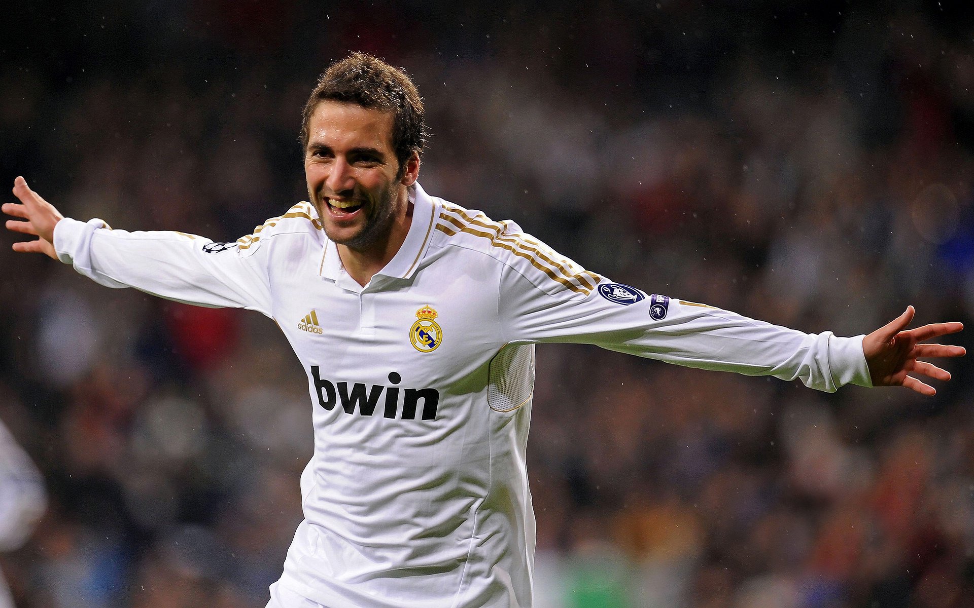 中超球员年度射门类型结构分类，足球门将射门