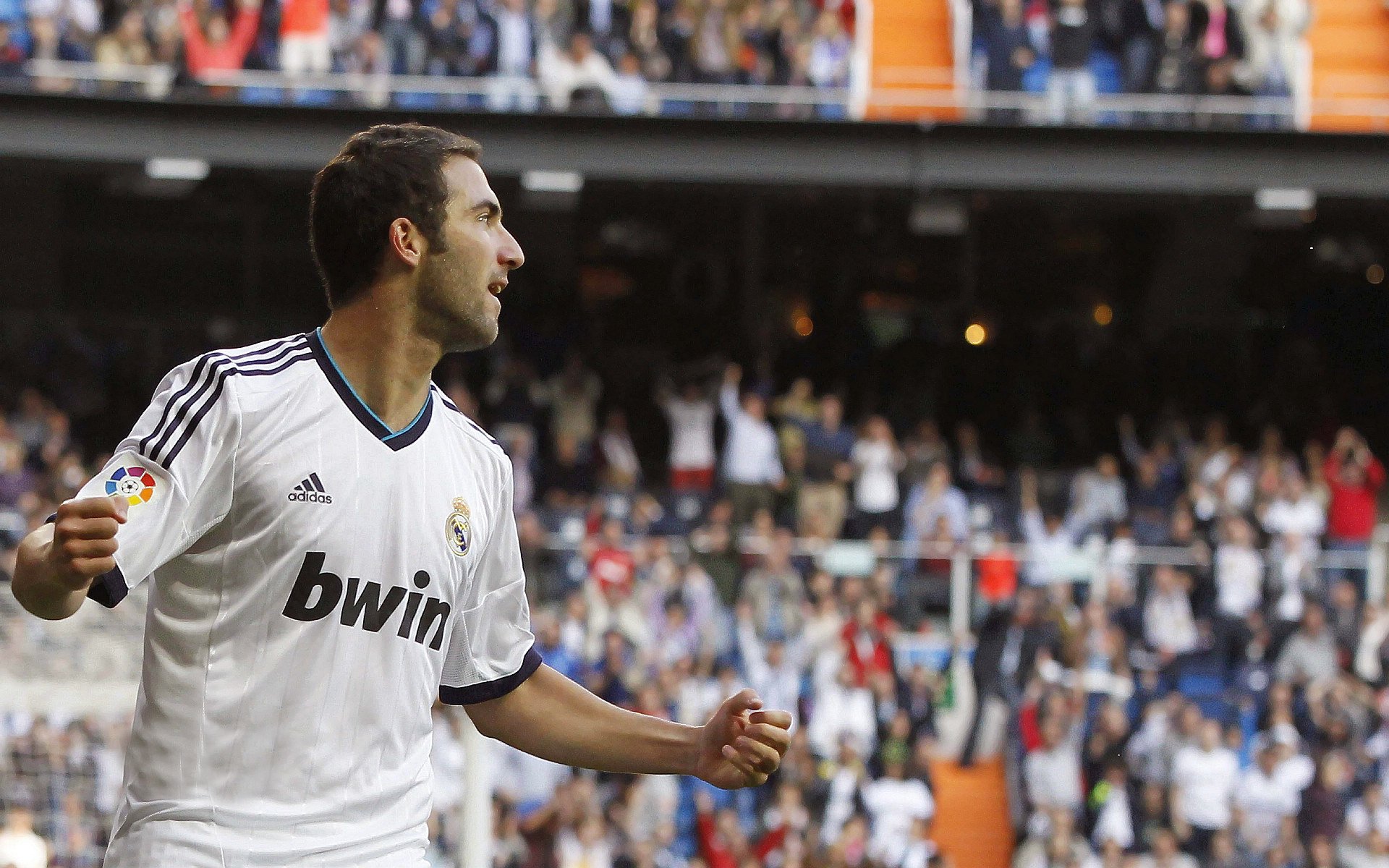 南非羚羊队：进攻的精准传递与防守的全面覆盖让对手难以突破，南非羚羊角